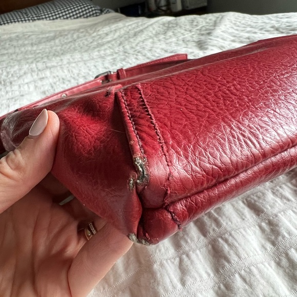Matt and Nat Envelope Cross-Body Vegan Leather Bag - Red - Picture 7 of 10